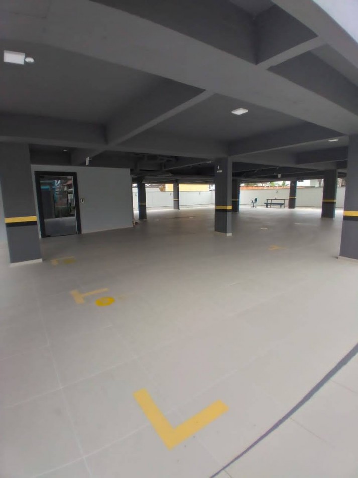 DEPARTAMETOS EN CONDOMINIO CON PISCINA A 850 METROS DEL MAR - INGLESES NORTE