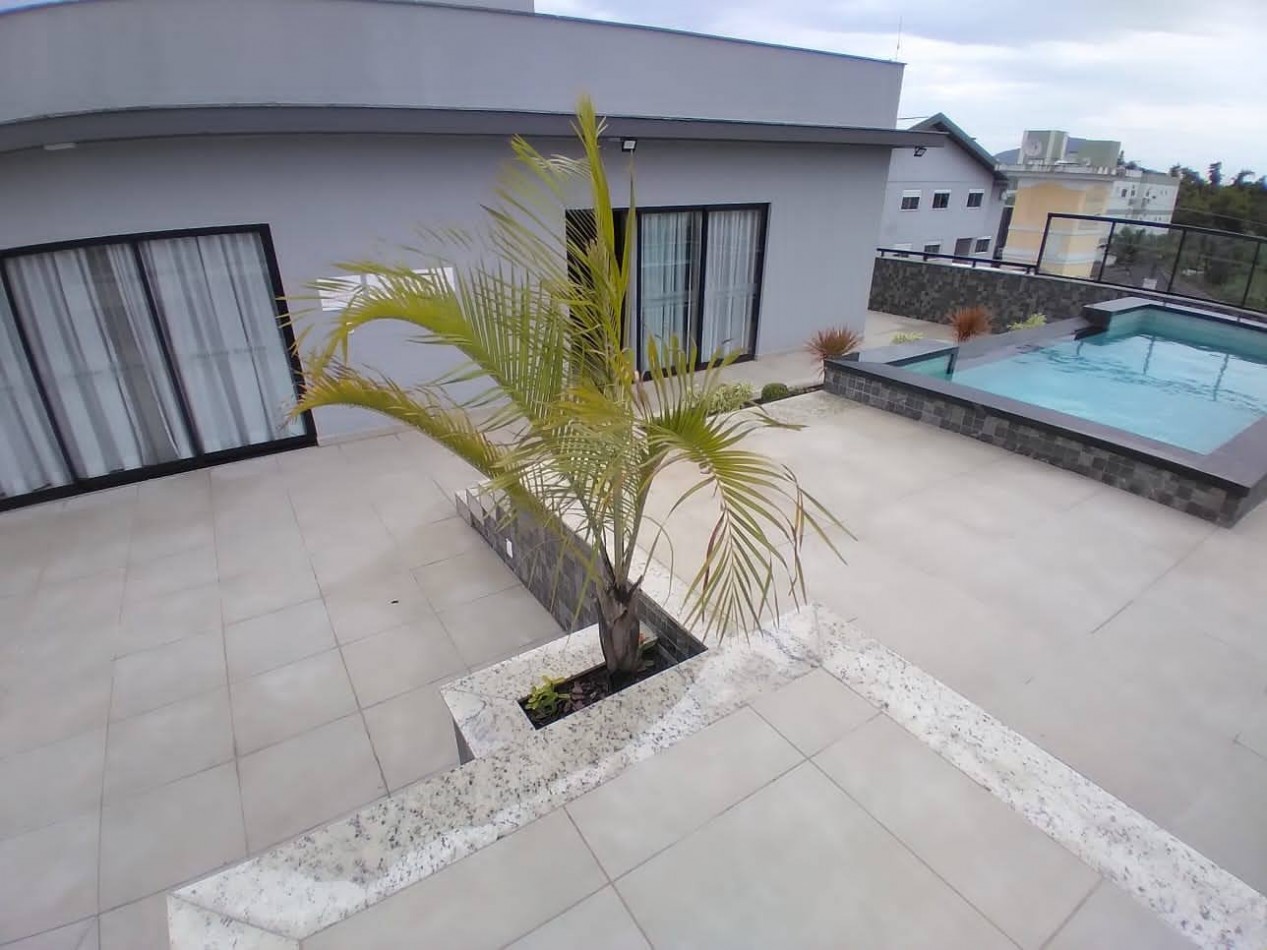 DEPARTAMETOS EN CONDOMINIO CON PISCINA A 850 METROS DEL MAR - INGLESES NORTE