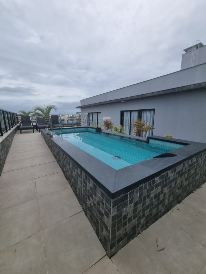 DEPARTAMETOS EN CONDOMINIO CON PISCINA A 850 METROS DEL MAR - INGLESES NORTE