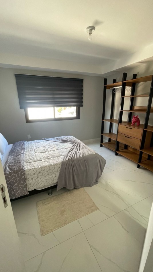 DEPARTAMENTO PARA 6 - A 250 METROS DEL MAR - CON PISCINA - SANTINHO