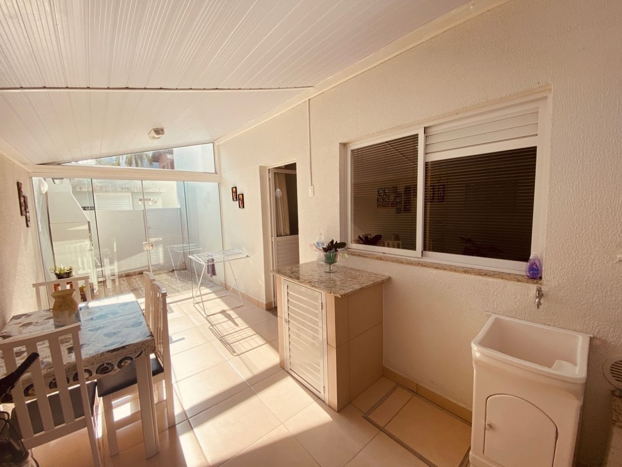 DEPARTAMENTO PARA 4 A 350 METROS DEL MAR CON PATIO - BOMBAS