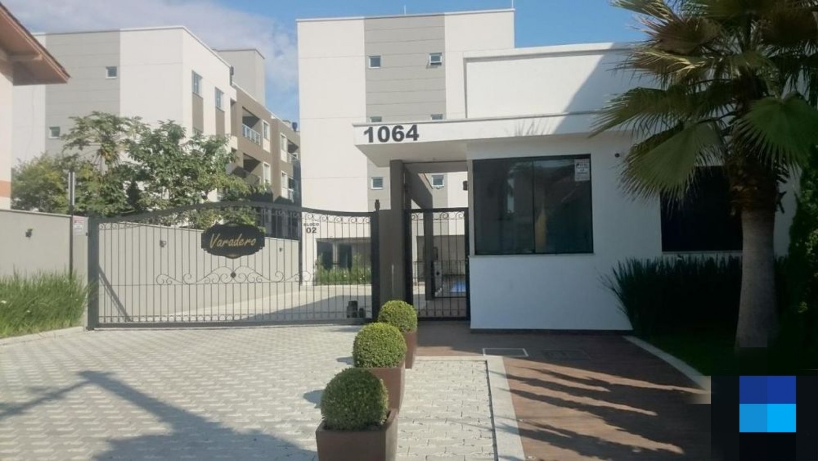 DEPARTAMENTOS EN CONDOMINIO CON PISCINA - A 300 METROS DEL MAR - BOMBAS 