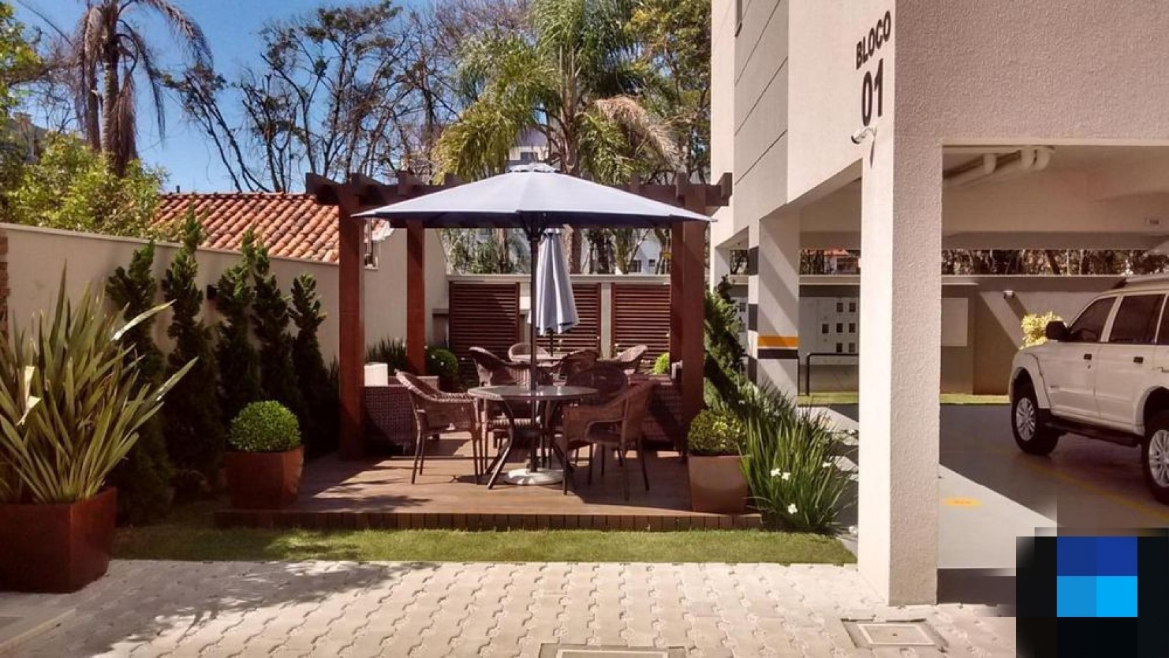 DEPARTAMENTOS EN CONDOMINIO CON PISCINA - A 300 METROS DEL MAR - BOMBAS 