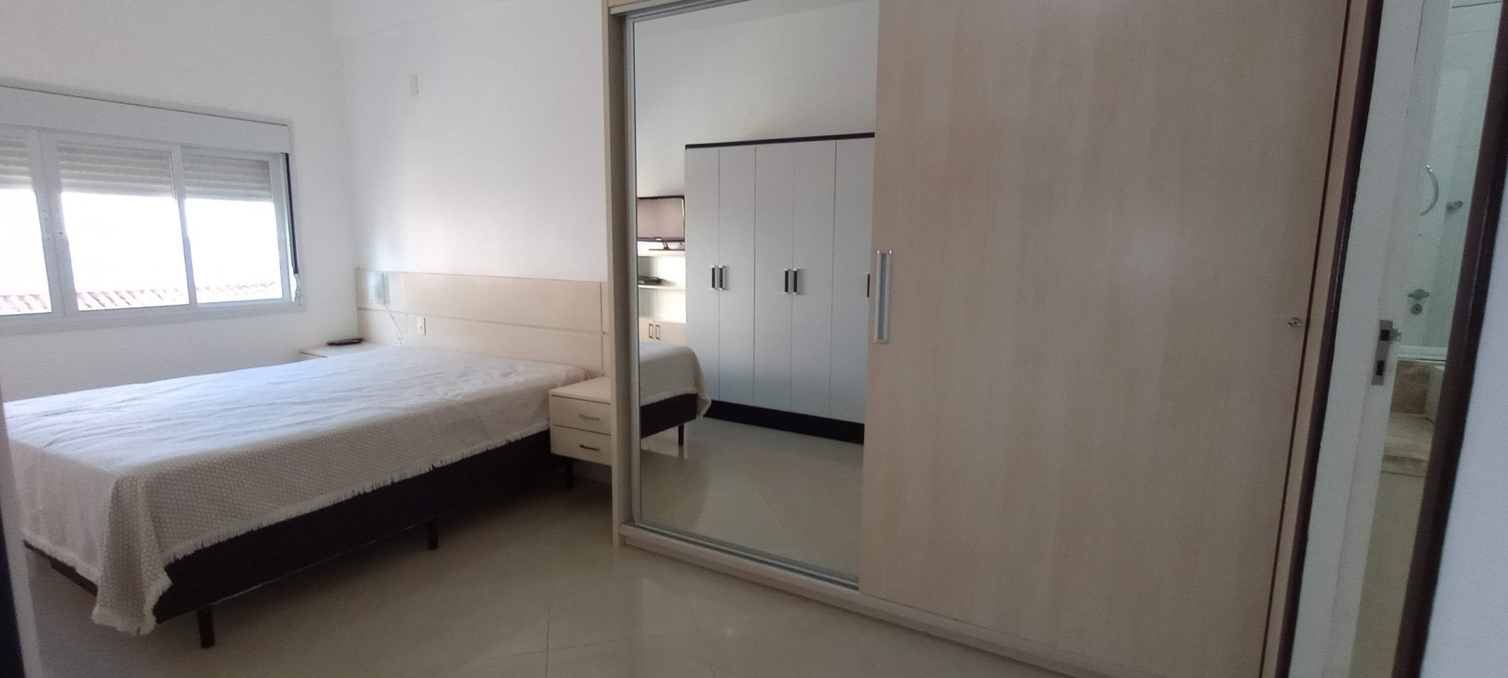 DEPARTAMENTOS PARA 6 A METROS DEL MAR CON BALCON Y COCHERA