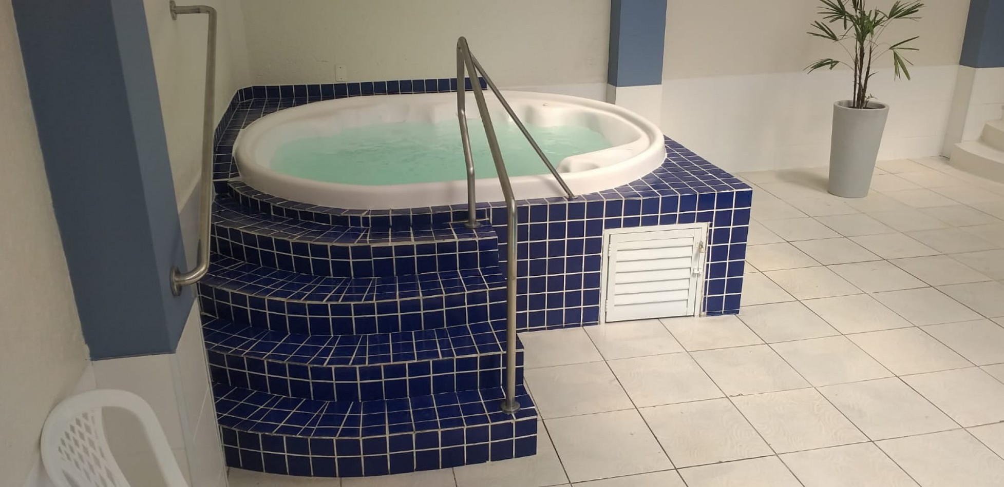 DEPARTAMENTOS FRENTE AL MAR - PILETA CLIMATIZADA - QUINCHO - JUEGOS PARA NIÑOS - SOLARIUM -