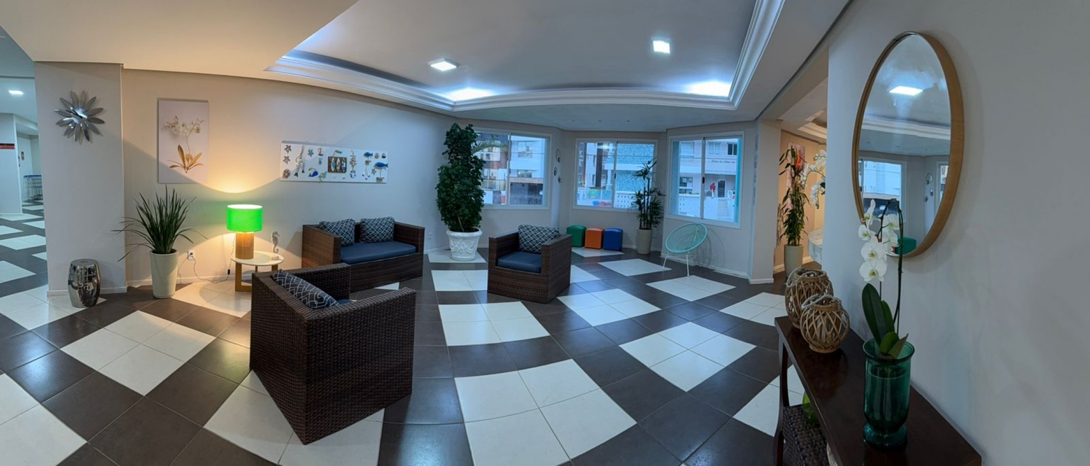 DEPARTAMENTOS FRENTE AL MAR - PILETA CLIMATIZADA - QUINCHO - JUEGOS PARA NIÑOS - SOLARIUM -