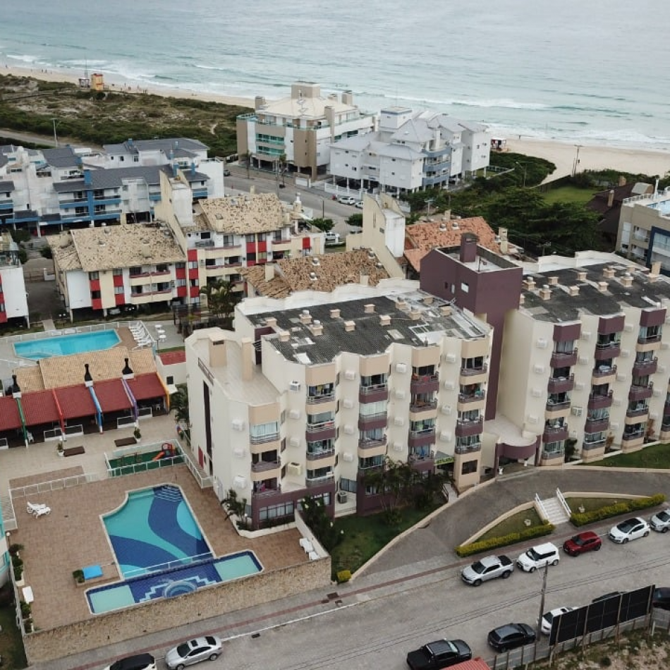 DEPARTAMENTOS FRENTE AL MAR - PILETA CLIMATIZADA - QUINCHO - JUEGOS PARA NIÑOS - SOLARIUM -