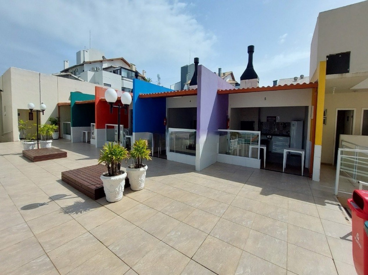 DEPARTAMENTOS FRENTE AL MAR - PILETA CLIMATIZADA - QUINCHO - JUEGOS PARA NIÑOS - SOLARIUM -