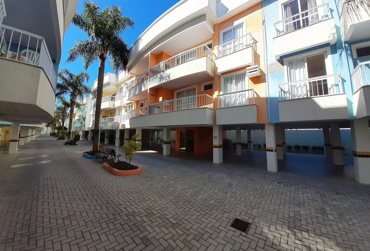 Departamentos en Complejo con Piscina, proximo al mar