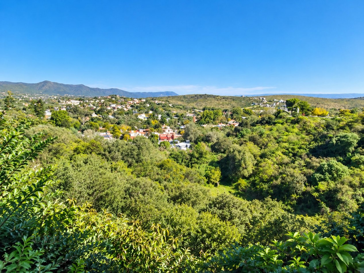 2 CASAS EN VENTA EN MISMO TERRENIO CON PILETA, QUINCHO, COCHERA, GALERIA! 