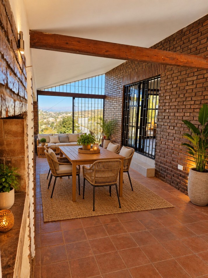 CASA 2 DORMITORIOS - QUINCHO - PILETA EN Bo LA QUINTA