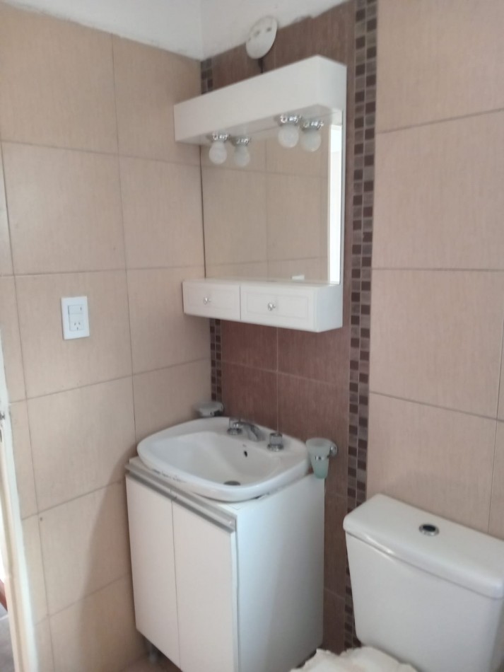 DUPLEX 2 DORMITORIOS CON COCHERA Y PATIO PROPIO EN BARRIO LAS ENSENADAS