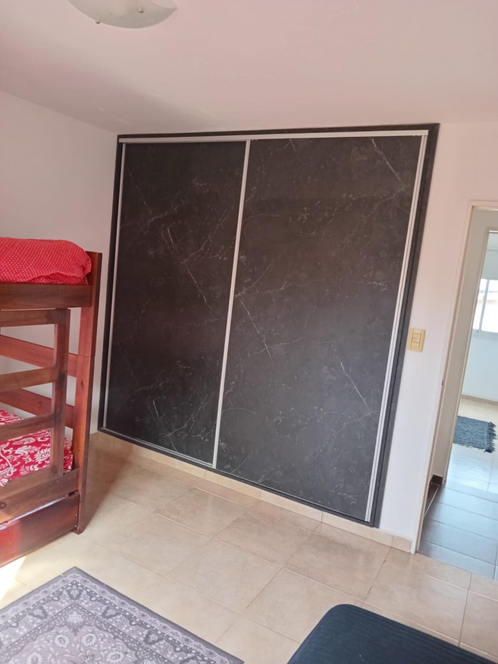 DUPLEX 2 DORMITORIOS CON COCHERA Y PATIO PROPIO EN BARRIO LAS ENSENADAS