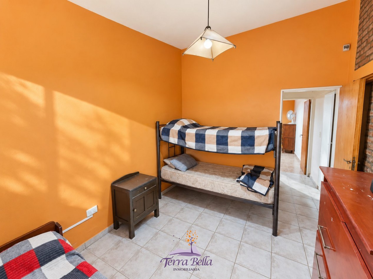 CASA PH DE DOS DORMITORIOS CON PILETA, QUINCHO Y COCHERA