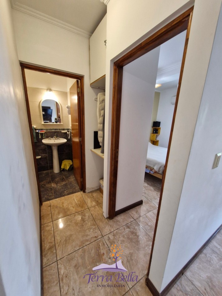 DEPARTAMENTO PARA 4 PERSONAS CON PILETA, QUINCHO, COCHERA, A METROS DEL LAGO