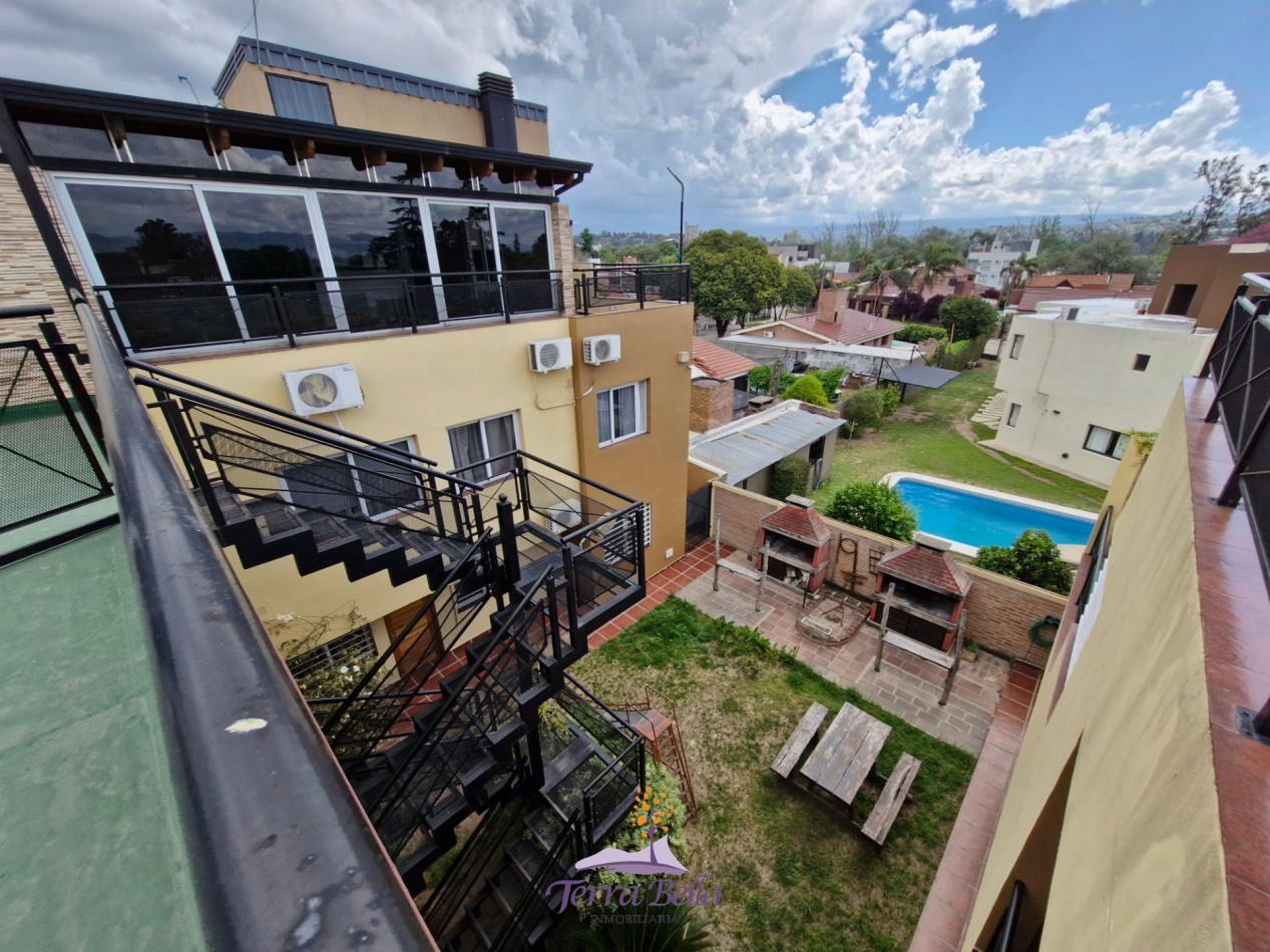 DEPARTAMENTO PARA 4 PERSONAS CON PILETA, QUINCHO, COCHERA, A METROS DEL LAGO