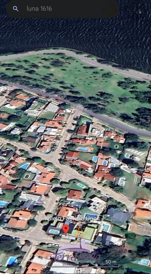 DEPARTAMENTO PARA 4 PERSONAS CON PILETA, QUINCHO, COCHERA, A METROS DEL LAGO