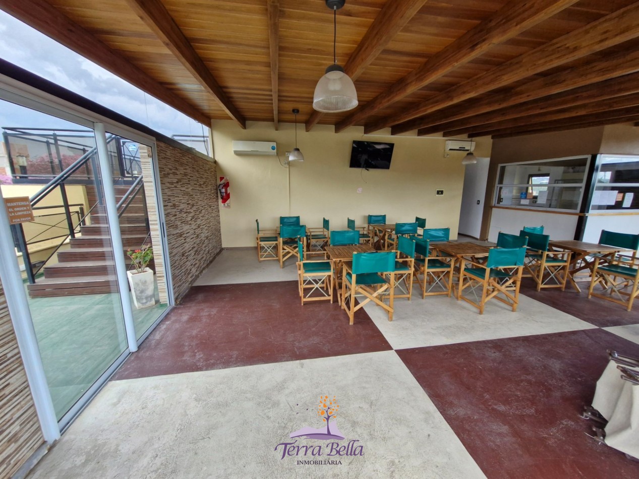 DEPARTAMENTO PARA 4 PERSONAS CON PILETA, QUINCHO, COCHERA, A METROS DEL LAGO