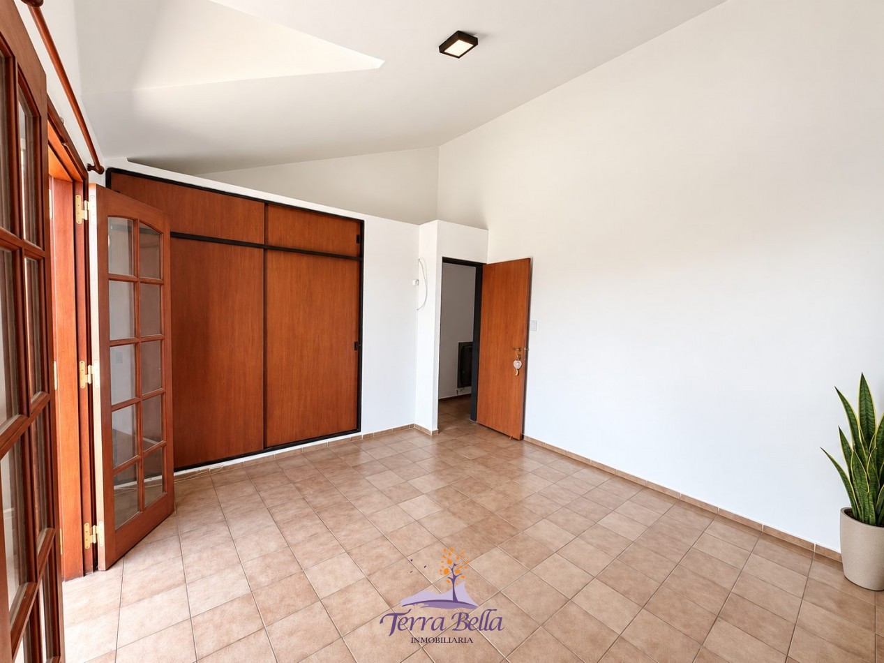 DEPARTAMENTO 2 DORMITORIOS CON COCHERA EN BARRIO SANTA RITA 