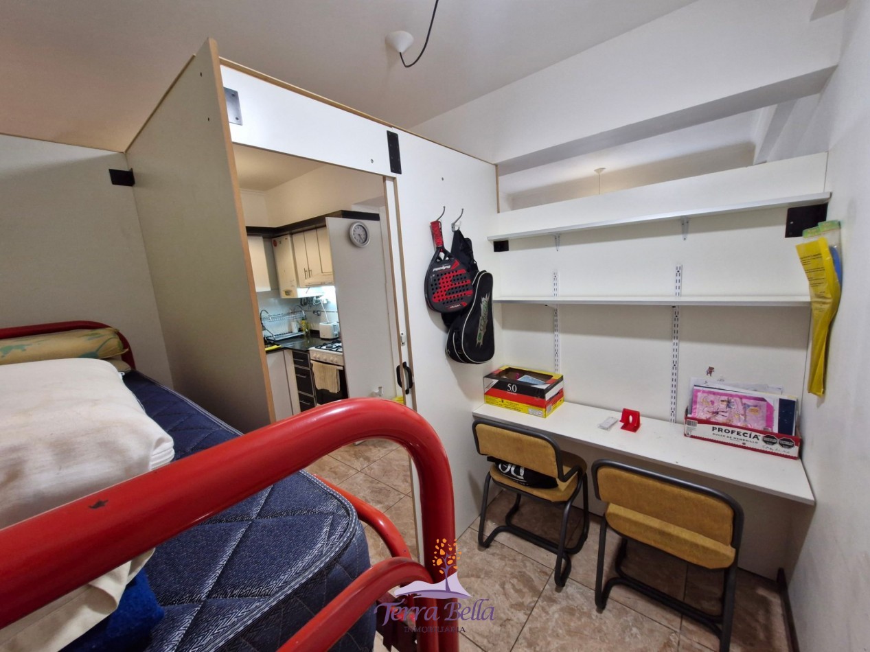 DEPARTAMENTO PARA 4 PERSONAS CON PILETA, QUINCHO, COCHERA, A METROS DEL LAGO
