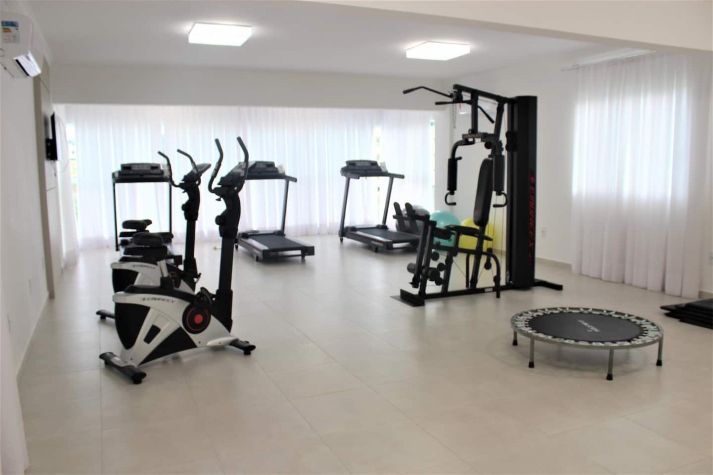 DEPARTAMENTO PARA 6 CON PILETA - QUINCHO - JUEGOS PARA NIÑOS 
