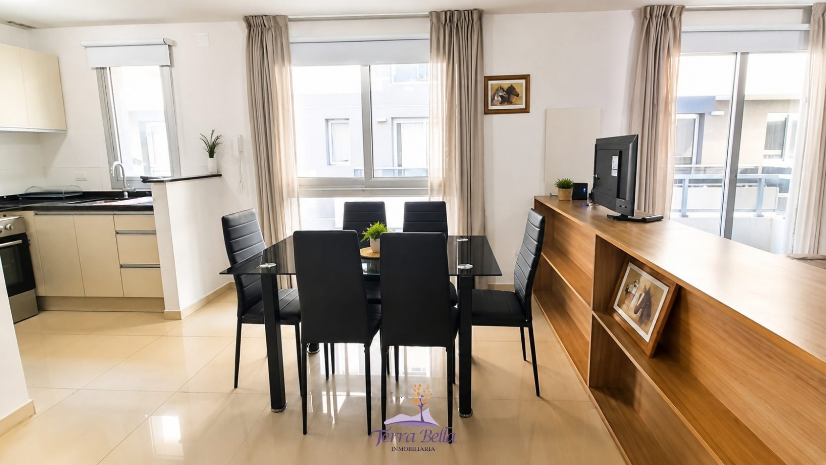DEPARTAMENTO PARA 4 PERSONAS - CENTRICO-PILETA-TERRAZA-COCHERA-GIM